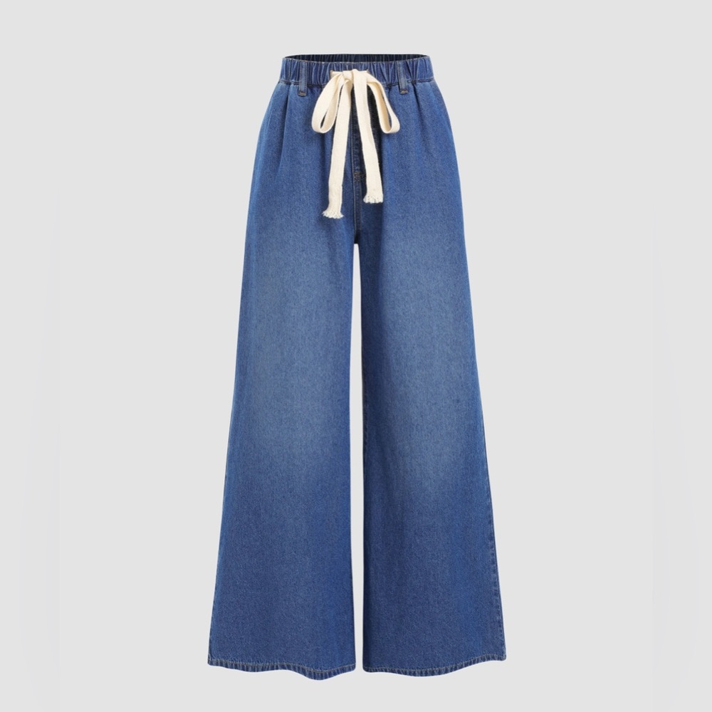 Cider wide leg jeans. Size medium. Runs a little big.